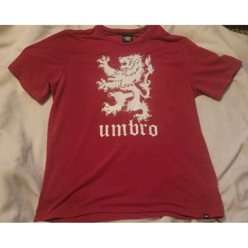 UMBRO Big Logo Lion T Shirt Tee Red Size Large England Soccer Sportswear